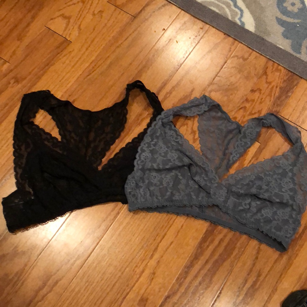 2 Victoria secret bralets - Picture 1 of 7
